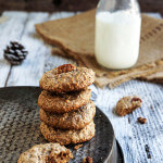 Walnut cookies - crispy on the outside, and chewy on the inside, with a strong nutty, cinnamon flavor - they're sure to please everyone! | www.viktoriastable.com