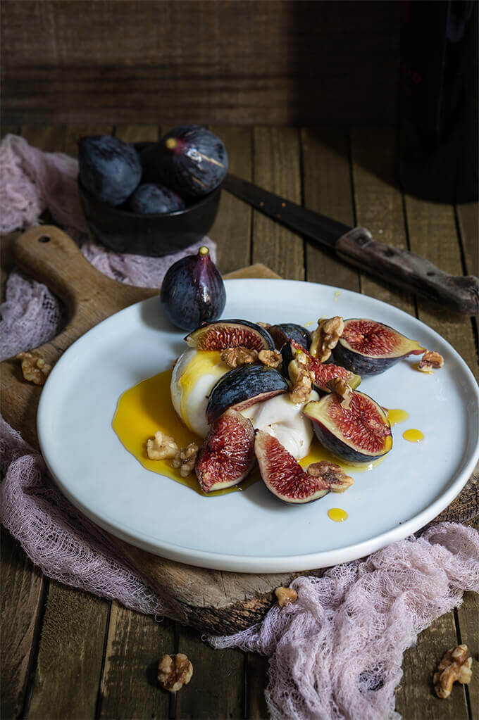 Honey w/ Nuts & Figs