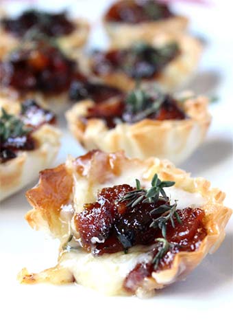 50 fabulous holiday appetizers | www.viktoriastable.com