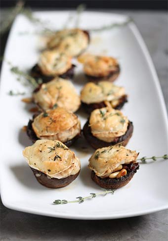 50 fabulous holiday appetizers | www.viktoriastable.com