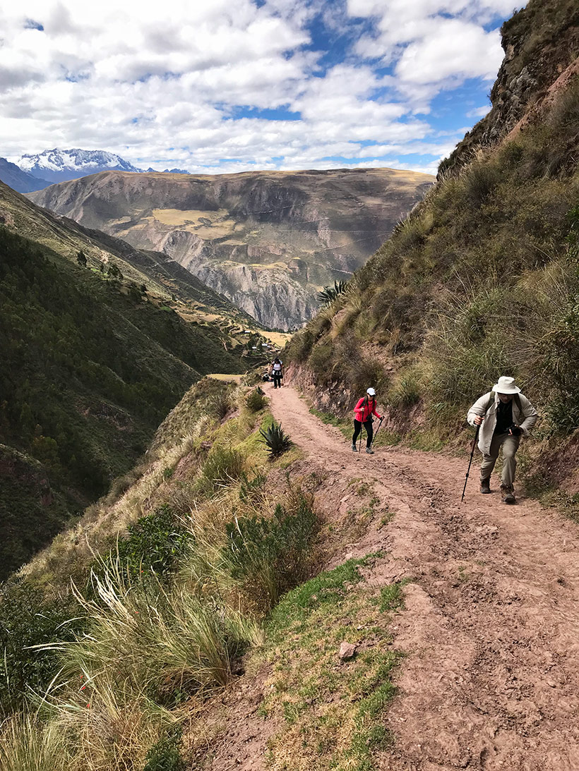 Hiking the Quarry trail to Machu Picchu | www.viktoriastable.com