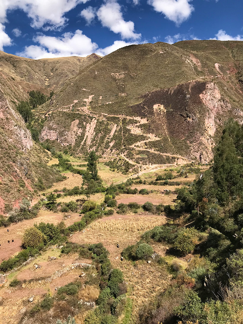 Hiking the Quarry trail to Machu Picchu | www.viktoriastable.com