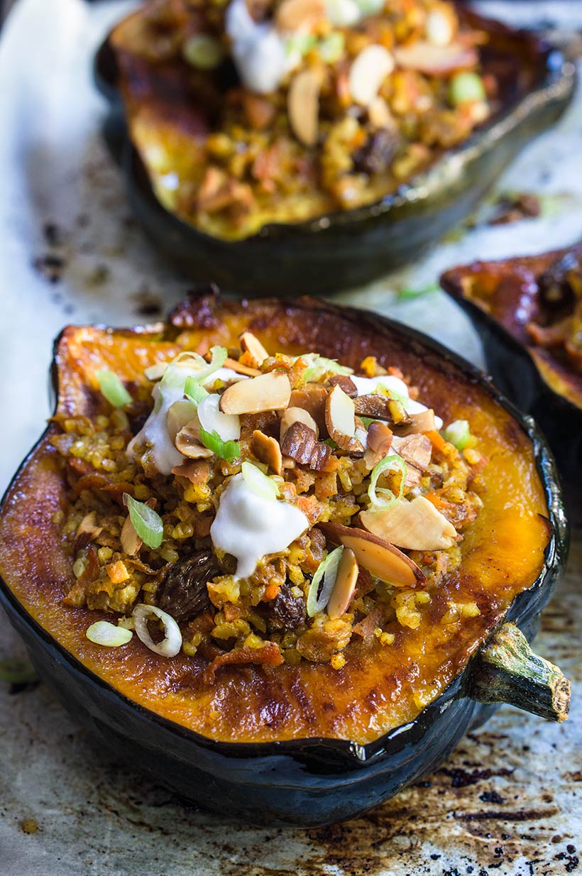 Stuffed acorn squash with bulgur pilaf | www.viktoriastable.com