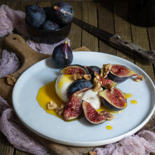 Figs with burrata, honey and salted walnuts | www.viktoriastable.com