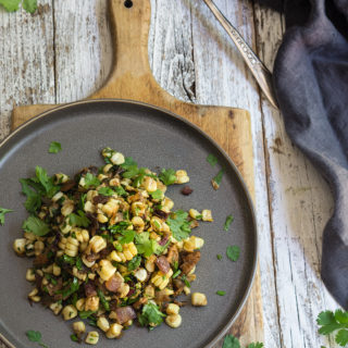 Corn salad with caramelized onions, bacon & cilantro | www.viktoriastable.com