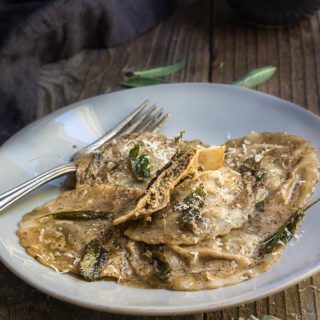 Mushroom pesto ravioli with sage butter sauce | www.viktoriastable.com